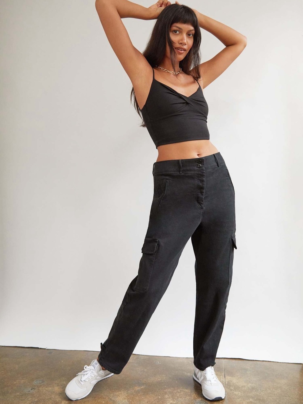Wilfred High Waisted Black Modern Cargo Pants with Utility Pockets, Size 6